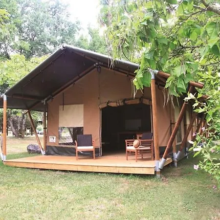 Domaine Fontaine Du Roc Летний дом Devillac