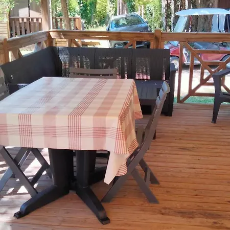 Domaine Fontaine Du Roc *