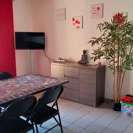 Летний дом Domaine Fontaine Du Roc