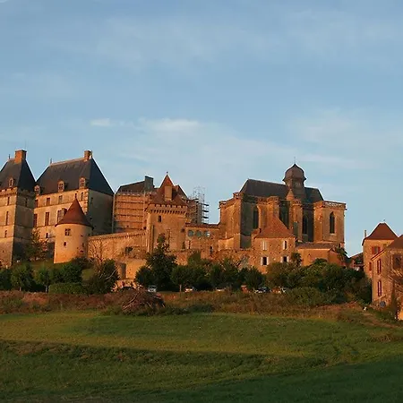 Domaine Fontaine Du Roc Country house Devillac