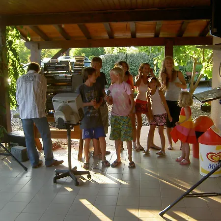 Domaine Fontaine Du Roc Летний дом *